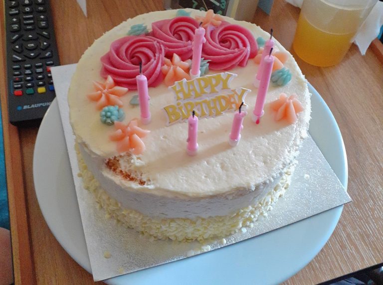 birthday cake